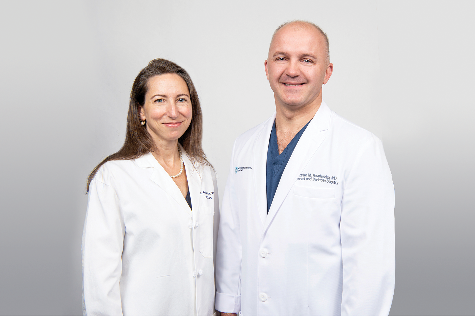 Bariatric surgeons in the center for weight management
